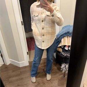 Aritzia Wilfred ganna Cream and Tan Button-Up wool shacket szxxs w/pockets